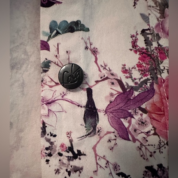 Patterned Denim Jacket - Picture 3 of 7